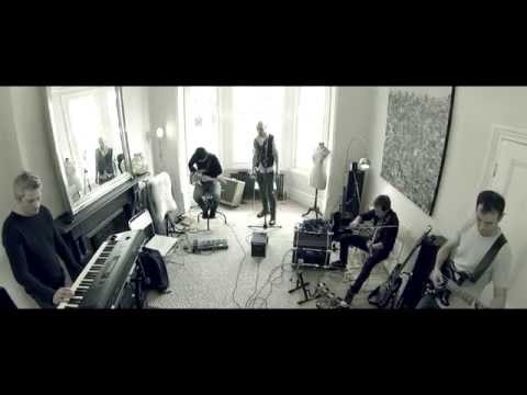 JAMES – Moving On (Live - The Living Room Sessions)