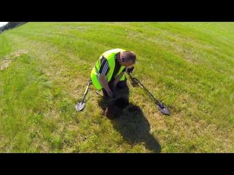 Metalldetektering vid Wallby Säteri med SMF 2013