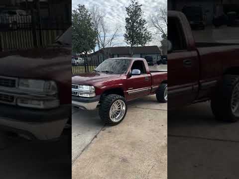 2000 single cab Silverado 4.5 lift on 22x12 American force wheels Concaved
