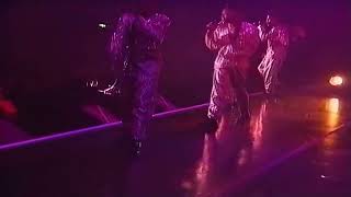 Download lagu MC Hammer-  Have You Seen Her- LIVE mp3