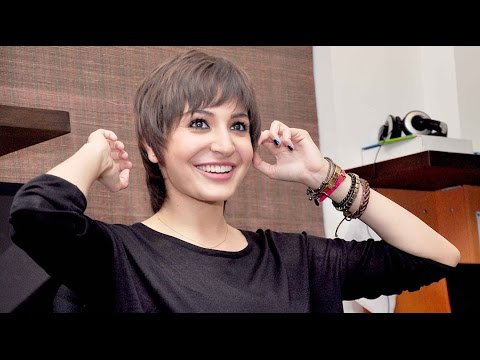 download lagu mp3 mp4 Anushka Sharma Pixie Cut, download lagu Anushka Sharma Pixie Cut gratis, unduh video klip Anushka Sharma Pixie Cut