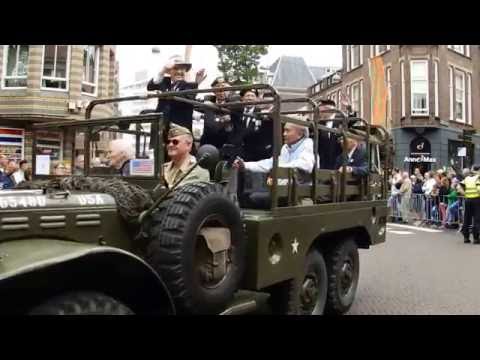 Defilé Nederlandse Veteranendag 2016 in Den Haag