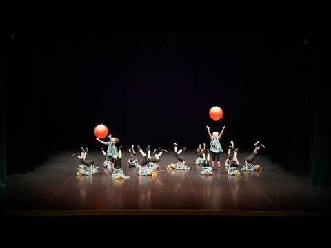 ''Vienkārši dejo!'', Ķekavas vidusskolas mūsdienu deju grupa „Mini versija”.