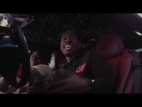 PLAYOFFS - Lucky Luchi Ft Earn Raxx