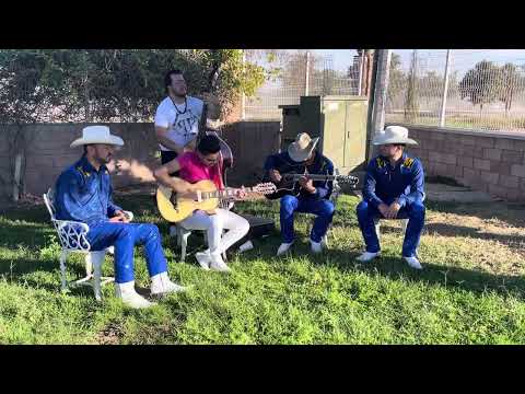 Ensayando el corrido de los grandes Miguel Montoya y Virlan García