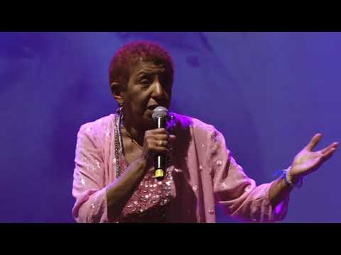 Sei lá Mangueira (Paulinho da Viola e Hermínio Bello de Carvalho) com Leci Brandão