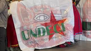 Protesta UNDECI en los accesos del Palacio de Gobierno en Oaxaca