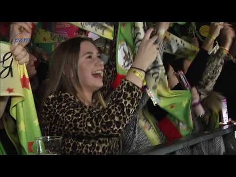 P&M Liedjesfestival: Besloeteloos - D'r tegenaan (Koningslust)