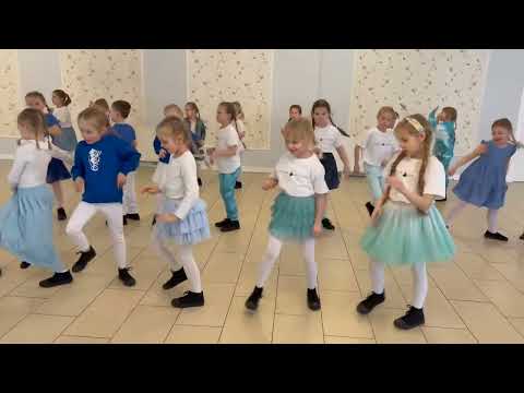 Smerfy - taniec dla dzieci/ Fruciaki/ Disko robaczki/ Wolak Dance Studio