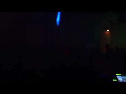 Sven Kerkhoff play´s @ Favela / Patrick Chardronnet - eve by day