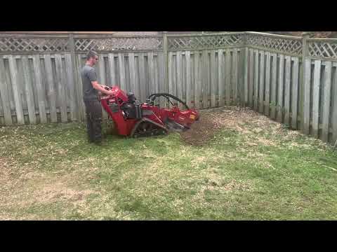 Toro SX 126 Stump Grinder in Action