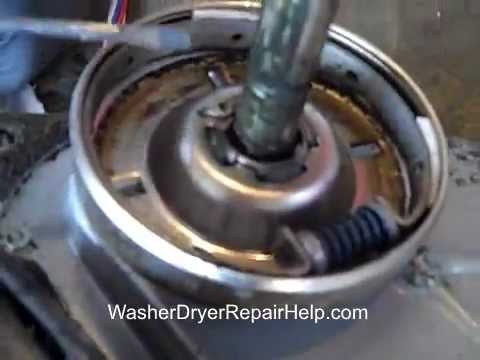 7 Year Old Helps Dad Replace Whirlpool Clutch 285785