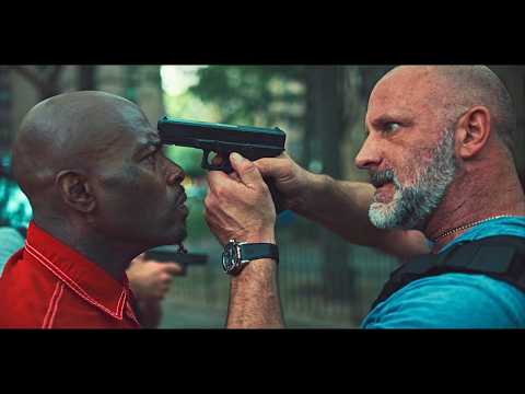 Um policial da cidade de Nova York se vê preso em um bairro perigoso | Filme em Português 4K