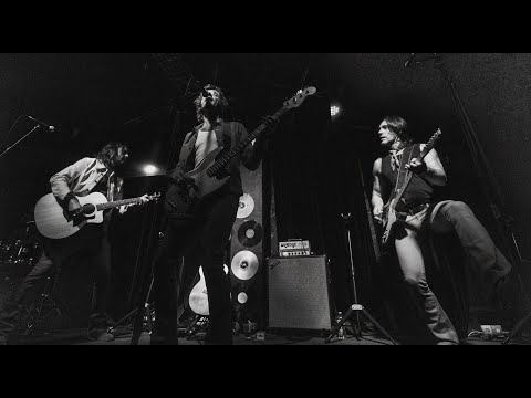 Santero y los Muchachos - MUROS - Videoclip Oficial