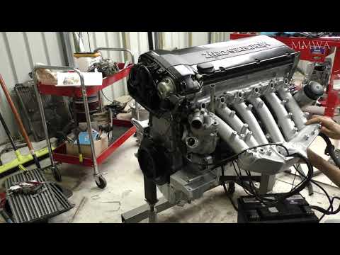 Let's crank my newly rebuilt Mercedes M104