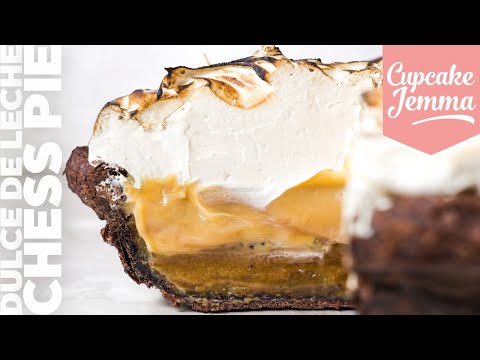 Dulce de Leche Chess Pie Recipe - rich, indulgent and toasted! | Cupcake Jemma