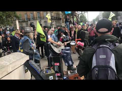 Cam Cole - Mama and You Know (Live at Extiction Rebellion protest in London)