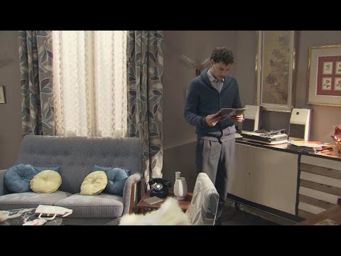 Amar C642 - Américo descubre la revista erótica