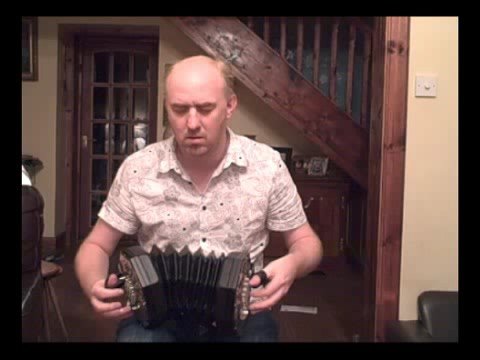 Simon Thoumire plays a concertina version of the Bee's Wing Hornpipe