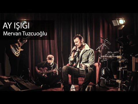 Mervan Tuzcuoğlu | Ay Işığı |