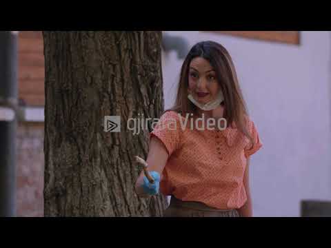 "Hiq bile pak qat mask ta shoh at ftyrë si n'bonbonjera" 😂