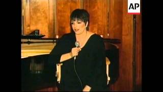 ENTERTAINMENT WEEKLY:  ENT4-LIZA MINNELLI