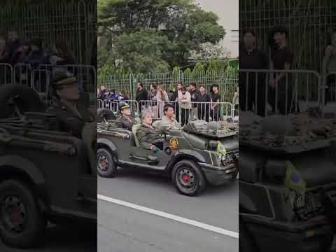 Avenida Cândido de Abreu.  Curitiba, Paraná. Desfile de 7/09/26.🤣🥶🇧🇷🇧🇷🇧🇷