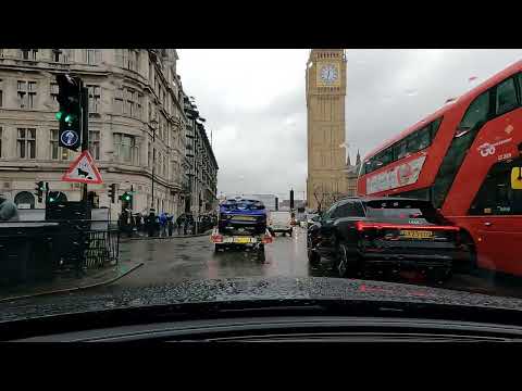 Driving in London on a Rainy Day: Scenic Routes and Landmarks in 4K