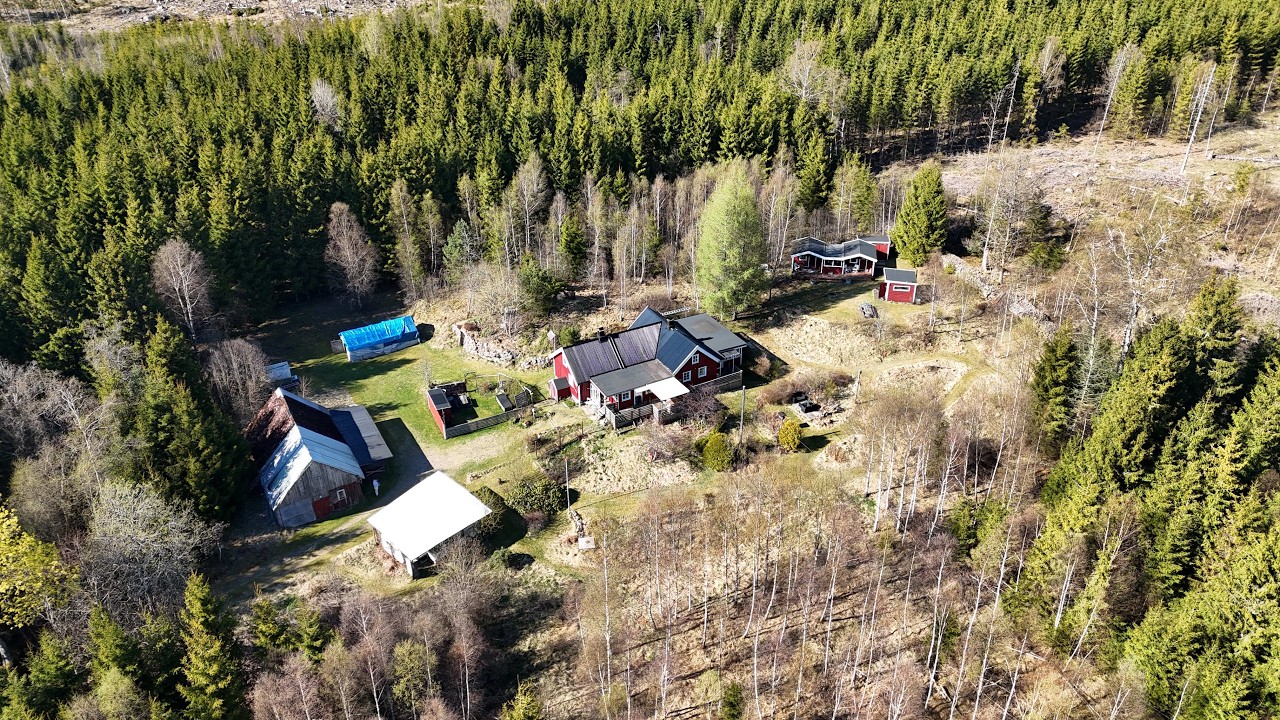 7 rum Vinterbonat fritidshus på Priseboda VEKADAL 1 Ljungby kommun - video