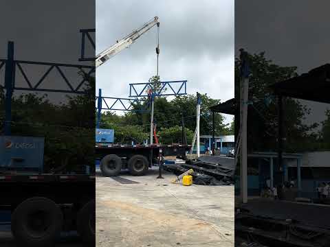 Avance proyecto mejoramiento escuela primaria Edin de Jesús cancha techada Santa Ana Peten