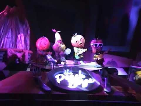 Food Rocks - Land Pavilion - Epcot, Walt Disney World 12-15-2003