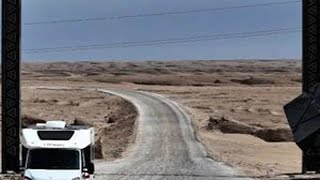 地球70%的地貌自驾之旅·《第一集·火星一号公路》 当车轮碾过泛着冷光的盐壳，当银河在硫磺湖面投下倒影，当狂风在雅丹群中奏响《安多挽歌》——这条公路在提醒人类：地球本就是宇宙的异乡。  这里就是青