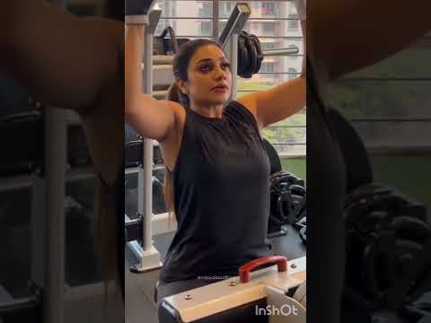 Malayalam singer Rimi Tomy hot tight boobs shown | hot sweety underarms shown | hot Milky body shake