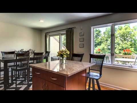 2704 Lewis O' Gray Dr, Saugus MA - Mary Sexton - Tel 781-910-5200