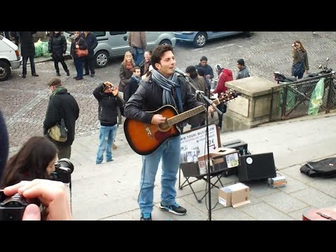 Two Strangers make a perfect couple while YOURI MENNA singing