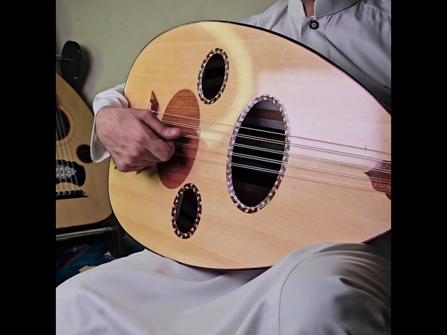 عود مصري رش