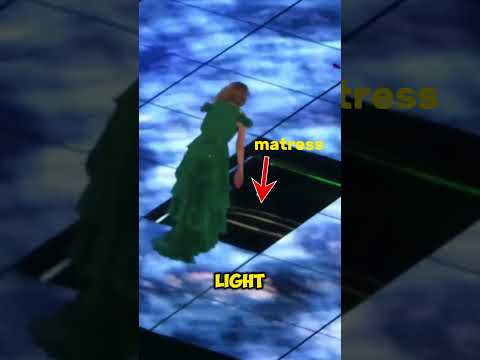 Taylor Swifts Unterwasser-Bühnentauchgang ist faszinierend! 🌊✨ #taylorswift #erastour