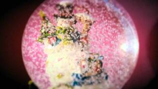 Antonymes - Away In A Manger