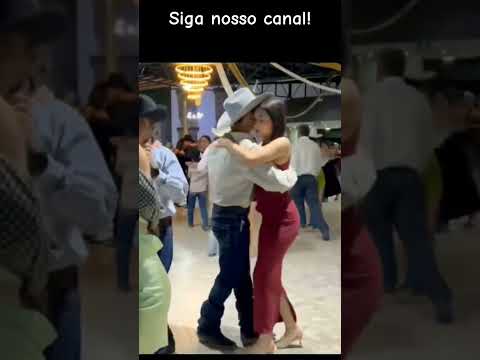 Vamos dança Forro #passossertanejos #Mamonas #roça #vidanaroça #minasgerais #vidareal  #mulherbonita