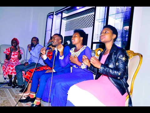 URUKUMBUZI COVER BY Uhai Melody (MAN MARTIN)