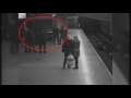 Agresivní muž v metru Agresivní muž v metru