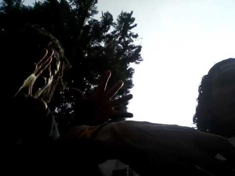 Romie King & Natty D ( burning and looting ) cover Bob Marley / acustico en la calle