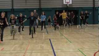 preview picture of video 'Go' jul fra Stenlille Unicykel hold 2012'