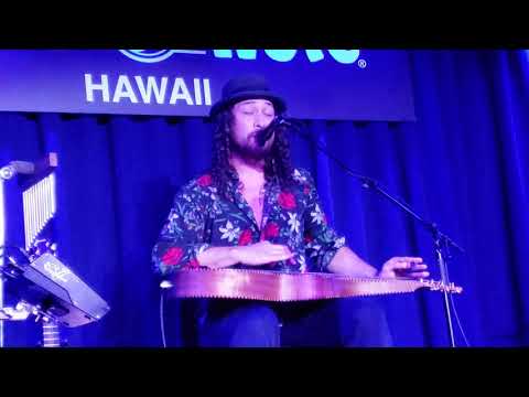 Tavana giving us a hot rendition of Liar Liar at Blue Note Hawaii May 1st 2019