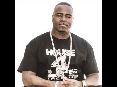 STACY KIDD aka HOUSE 4 LIFE        (A CHINNA "NUFF SAID" SOULFUL HOUSE MIX)