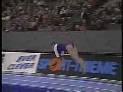 2002 World Cup Tumbling - Kathryn Peberdy GBR Pass1