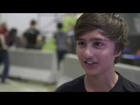 シドニーのパルクールスターに会う - フィード (Meet the Parkour Stars of Sydney - The Feed)