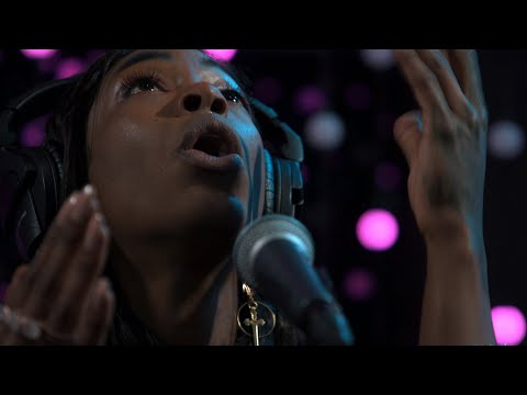 TeZATalks - The World (Live on KEXP)
