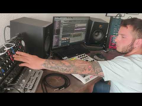 Around the Sun - Studio Jam with Nord Rack 2X, Model D, TT303