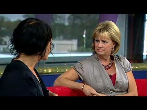 Två bitterfittor sitter och diskuterar i SVT